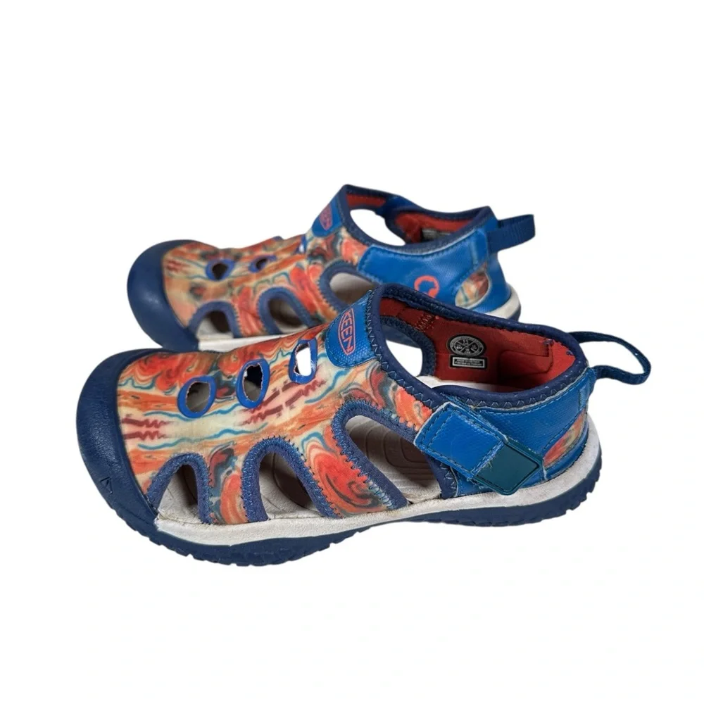 KEEN Stingray Closed Toe Water Sandals